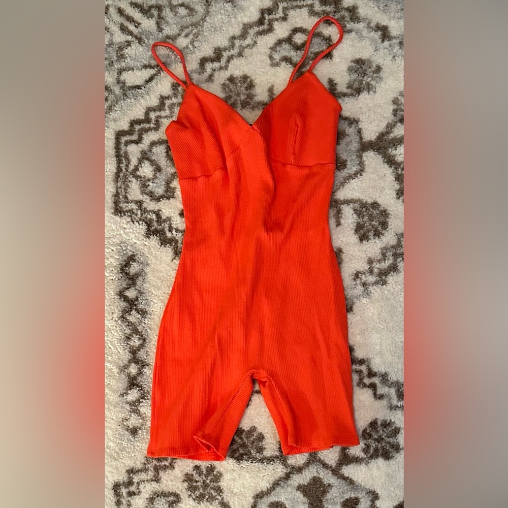 Naked wardrobe one piece